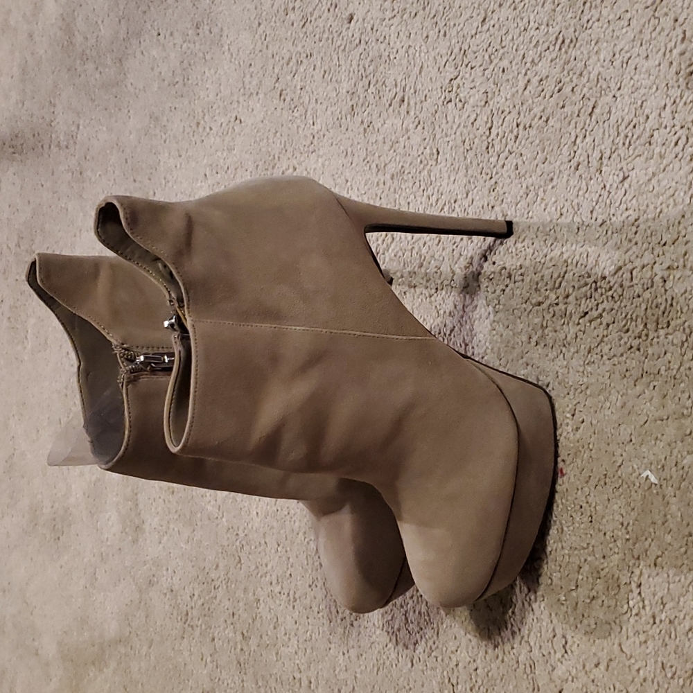 Jessica Simpson Booties